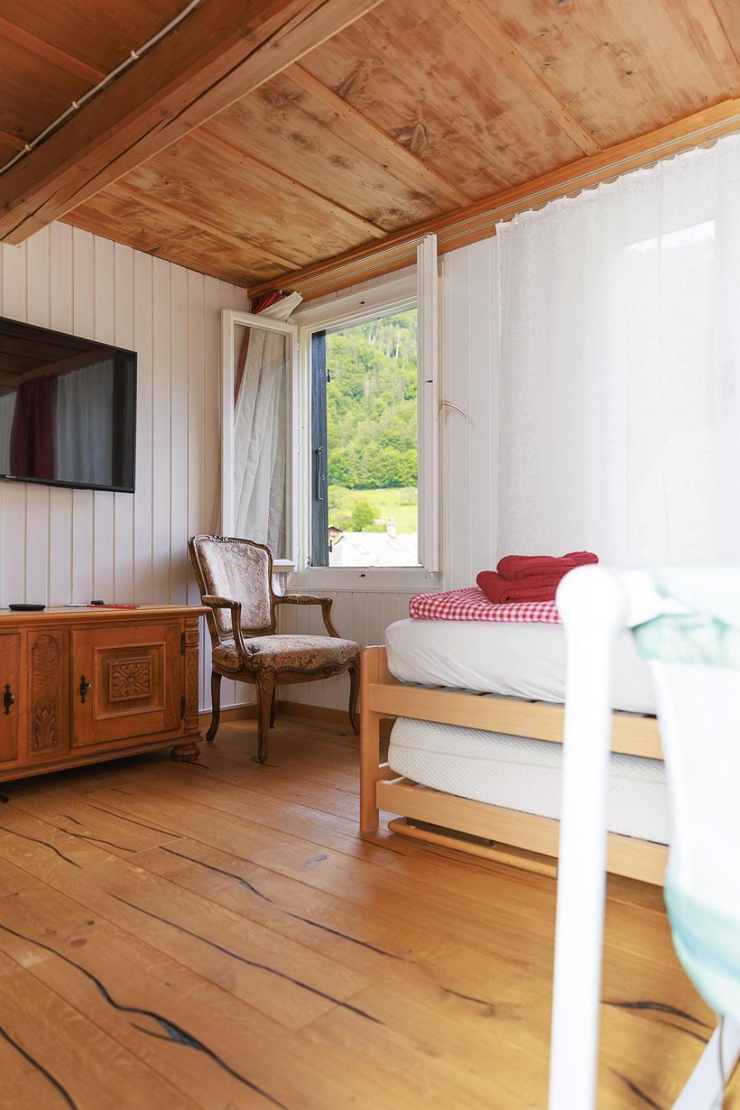 Charming Alpine Retreat By Apartments Capricorn Gsteigwiler Esterno foto
